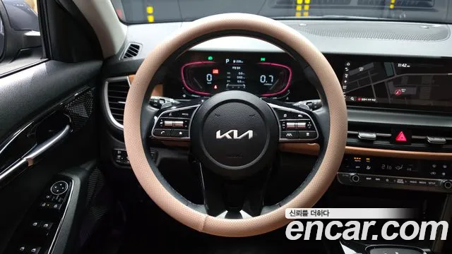 Kia Seltos — Фото автомобиля 19
