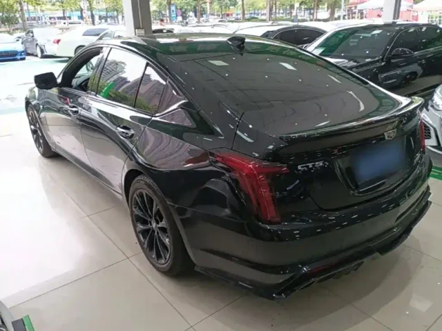 Cadillac CT5 — Фото автомобиля 4