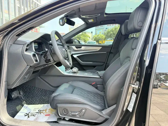 Audi A6L — Фото автомобиля 14