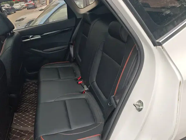 Kia Seltos — Фото автомобиля 13
