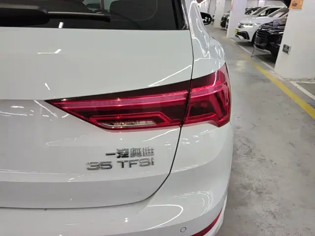 Audi Q3 — Фото автомобиля 7