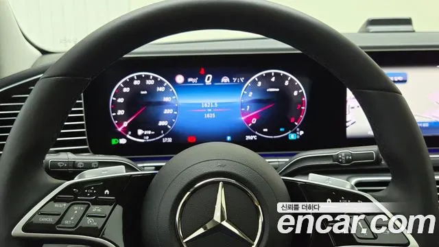 Mercedes-Benz GLE-Class — Фото автомобиля 8