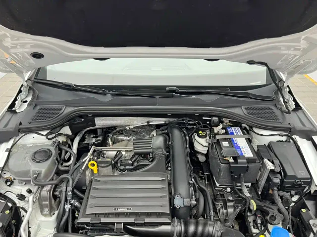 Volkswagen Golf — Фото автомобиля 17