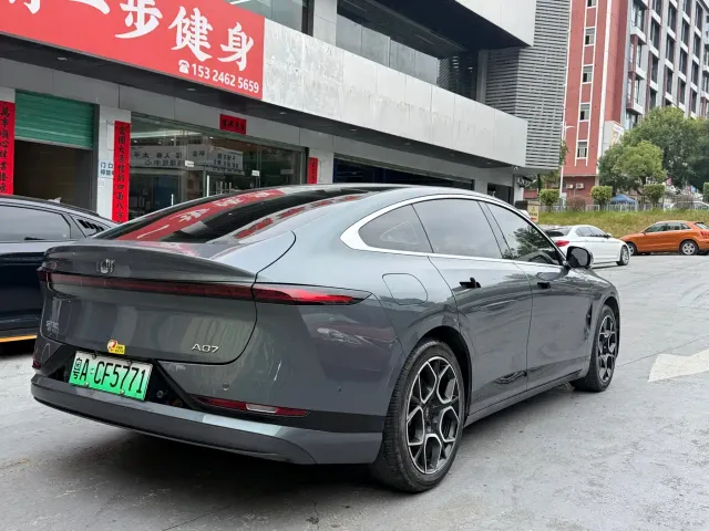 Changan Qiyuan A07 — Фото автомобиля 9