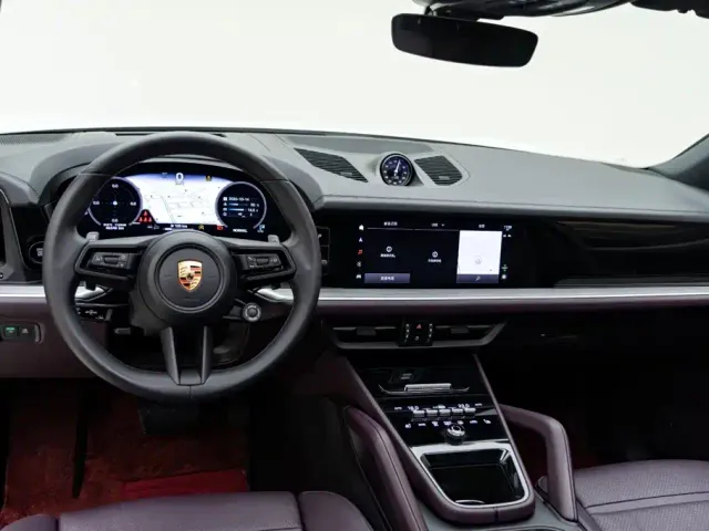 Porsche Cayenne — Фото автомобиля 11