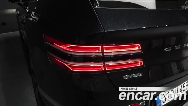 Genesis GV80 — Фото автомобиля 8