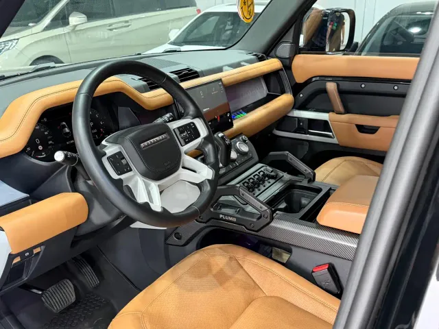 Land Rover Land Rover Defender 2023 Facelift 110 3.0T P400 Dark Special Edition — Фото автомобиля 5