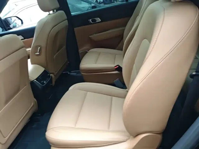 Li Auto ONE — Фото автомобиля 16