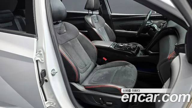 Hyundai Tucson Tucson (NX4) Бензин 1.6 турбо 2WD — Фото автомобиля 10
