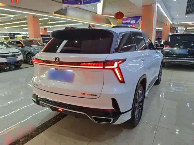 Changan CS75 Plus — Фото автомобиля 6