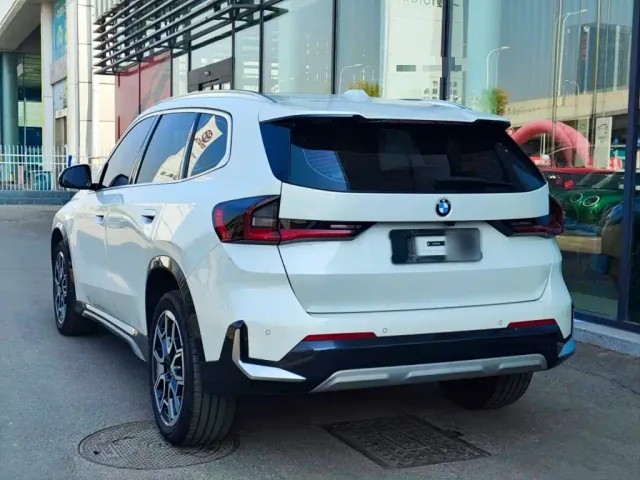 BMW X1 — Фото автомобиля 4