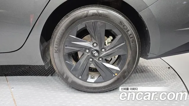 Hyundai Avante CN7 — Фото автомобиля 6