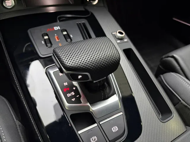 Audi Q5L — Фото автомобиля 13