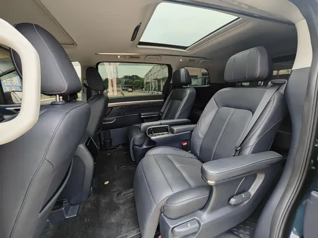GAC Trumpchi M8 — Фото автомобиля 7