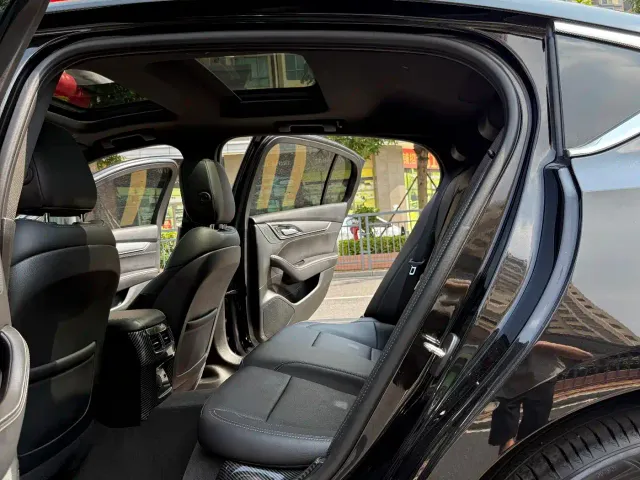 Cadillac CT5 — Фото автомобиля 26