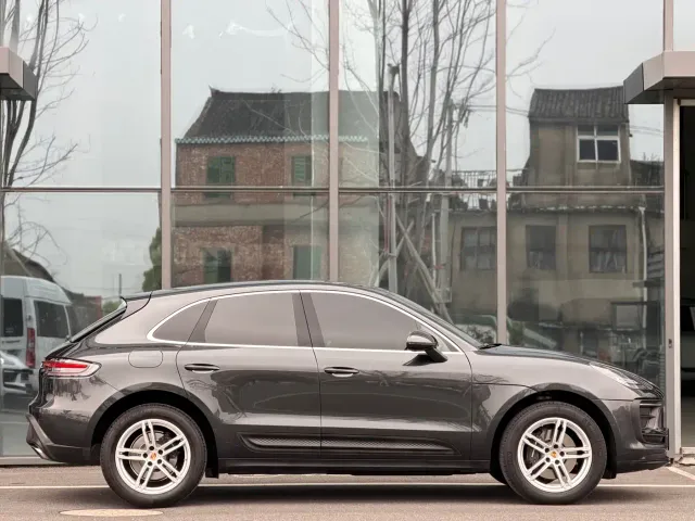 Porsche Macan — Фото автомобиля 3