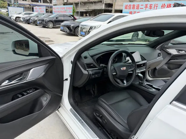 Cadillac CT4 — Фото автомобиля 7