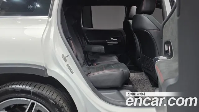 Mercedes-Benz GLB-Class — Фото автомобиля 9