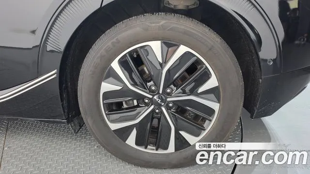 Kia EV6 — Фото автомобиля 21