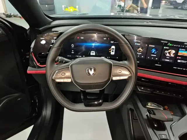 Changan X5 Plus — Фото автомобиля 10