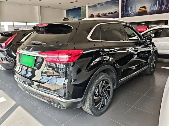 Hongqi HS5 — Фото автомобиля 6