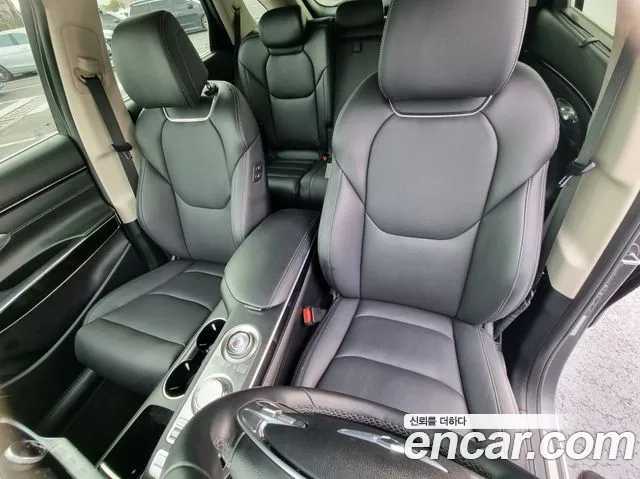 Genesis GV70 — Фото автомобиля 14