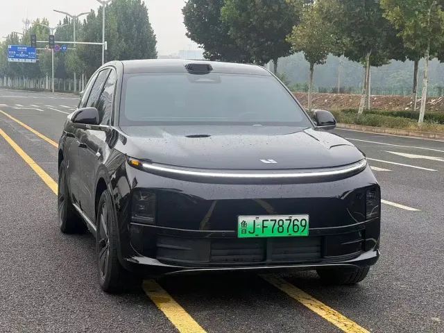Li Auto L6 — Фото автомобиля 3