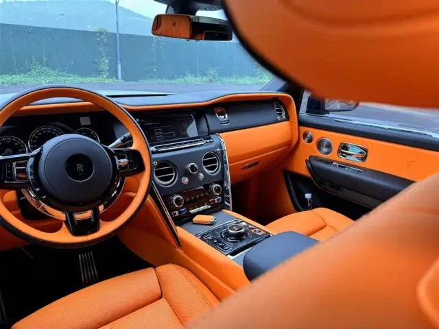 Rolls-Royce Cullinan — Фото автомобиля 7