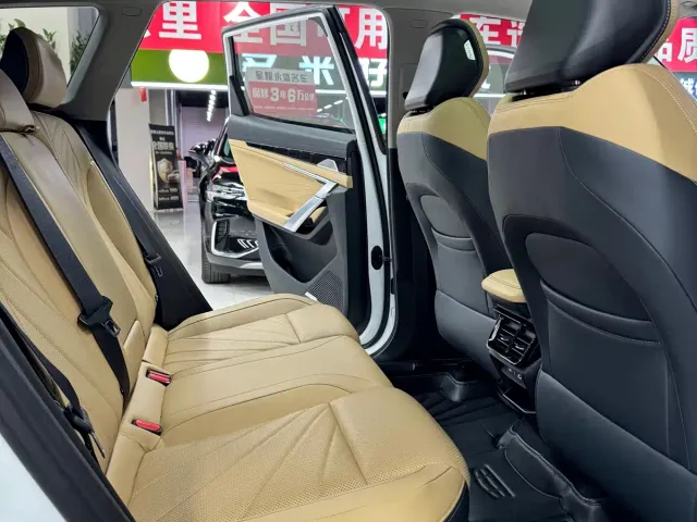 Geely Boyue L — Фото автомобиля 18