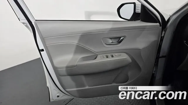 Hyundai Kona — Фото автомобиля 13
