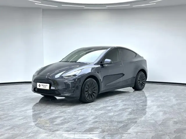 Фотография автомобиля — Tesla Model Y