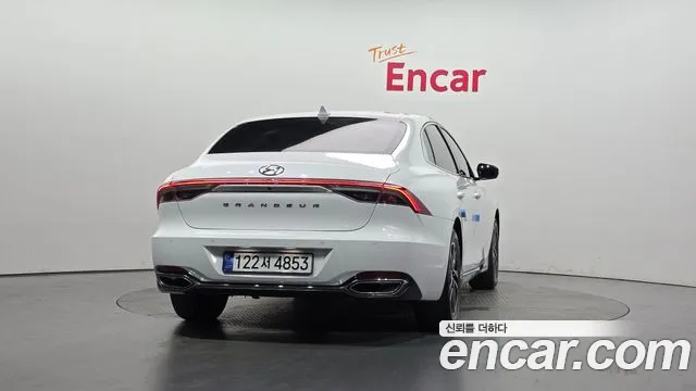 Hyundai Grandeur — Фото автомобиля 4