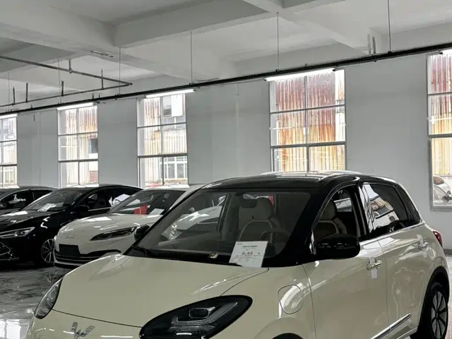 Фотография автомобиля — Wuling Bingo