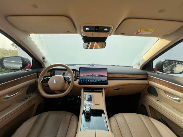 Aito M7 — Фото автомобиля 10