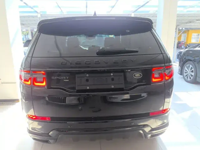 Land Rover Discovery Sport — Фото автомобиля 5