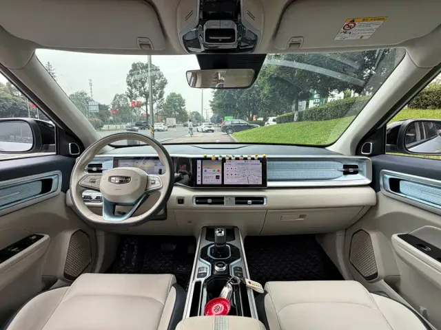 Geely ICON — Фото автомобиля 13