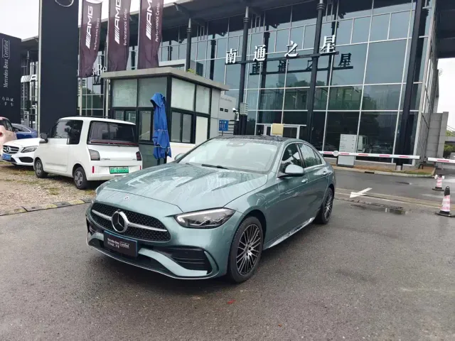 Фотография автомобиля — Mercedes-Benz C-Class