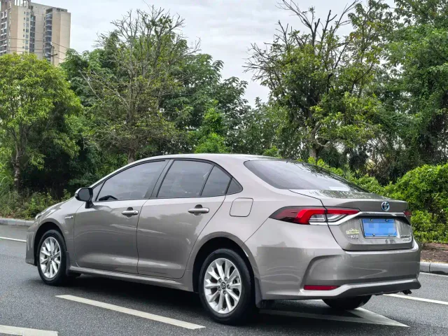 Toyota Corolla — Фото автомобиля 6