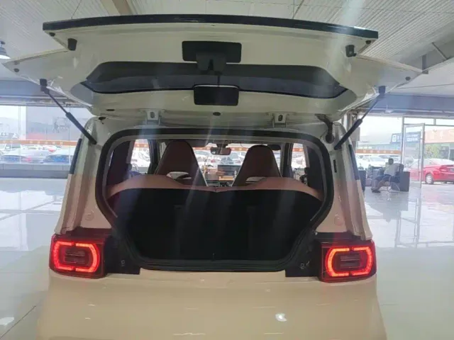 Wuling Hongguang Mini EV — Фото автомобиля 18