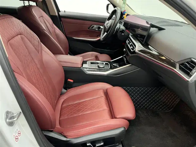 BMW 3 Series — Фото автомобиля 12