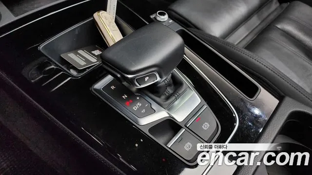 Audi Q5 45 TFSI quattro Premium — Фото автомобиля 2