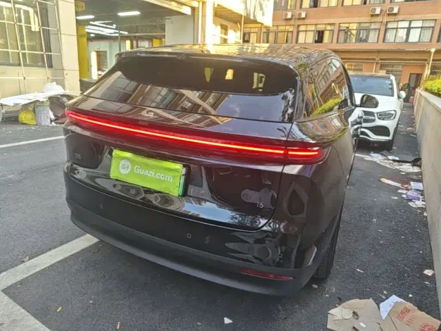 Li Auto i6 — Фото автомобиля 6