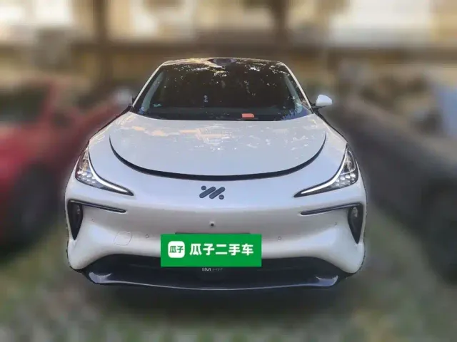 IM Motors LS6 — Фото автомобиля 2