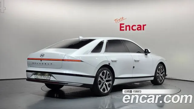 Hyundai Grandeur GN7 — Фото автомобиля 2