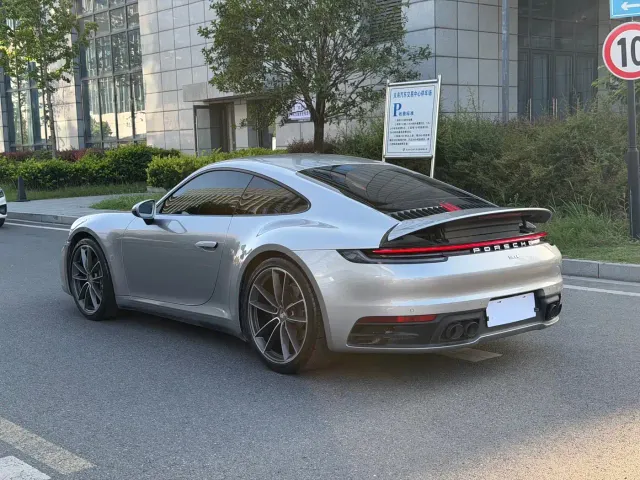 Porsche 911 — Фото автомобиля 5