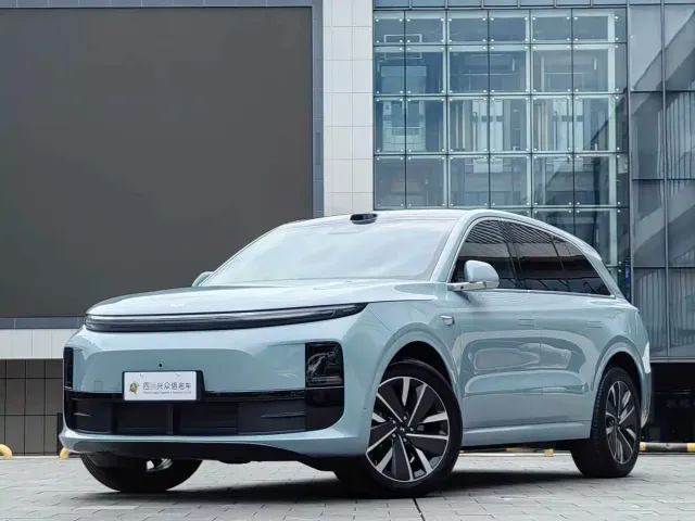 Фотография автомобиля — Li Auto L6