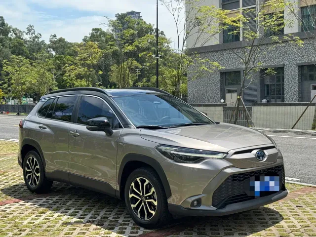 Toyota Frontlander — Фото автомобиля 3
