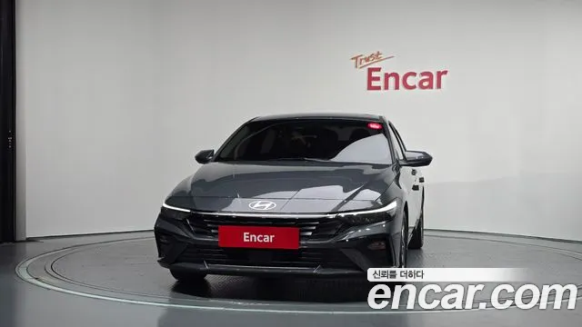 Hyundai Avante — Фото автомобиля 3