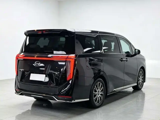 GAC Trumpchi E9 — Фото автомобиля 12