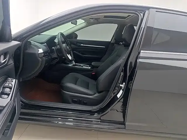 Nissan Teana — Фото автомобиля 7